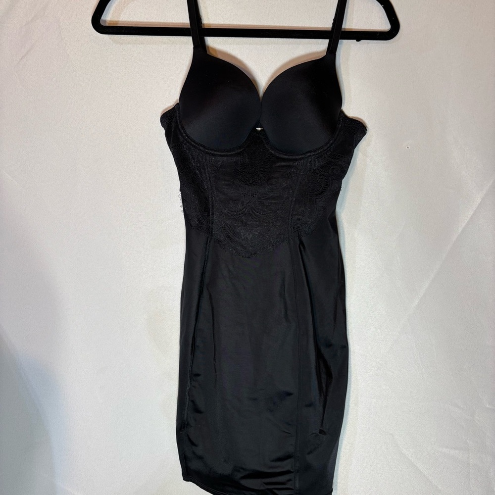 Flexees By Maidenform Body Control Shaping Slip Padded Underwire Bra 34 B